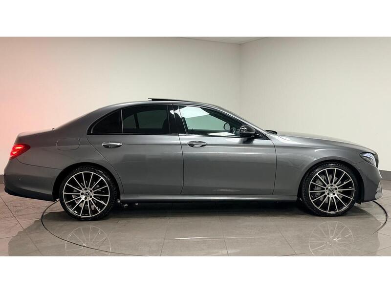 Mercedes-Benz E Class E220d AMG Line Night Edition - U400059482
