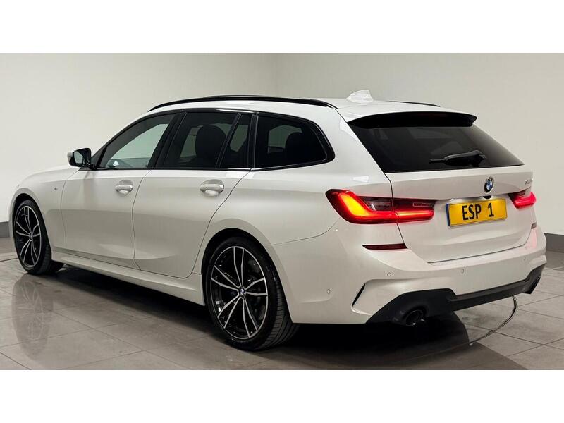 BMW 3 Series 320d M Sport - U400059484
