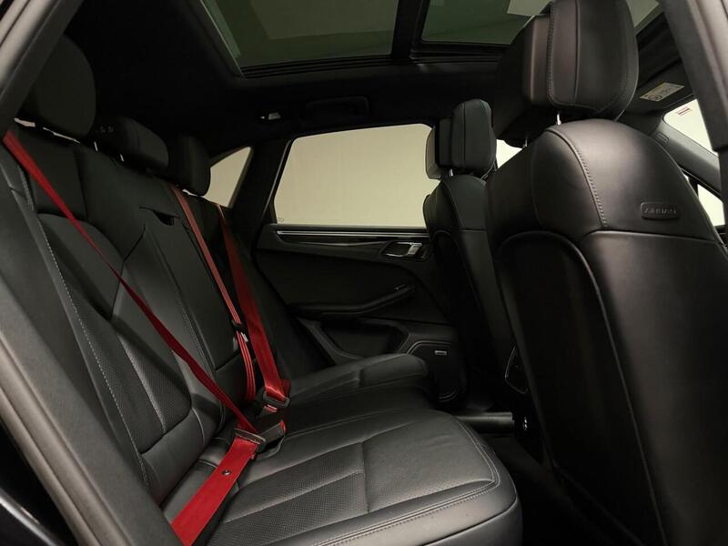 Porsche Macan T V6 S - U400059490