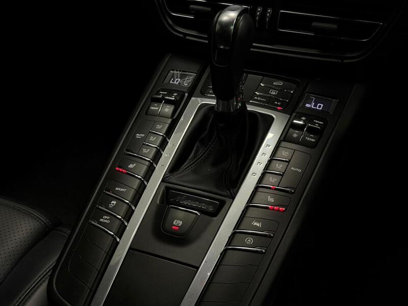 Porsche Macan T V6 S - U400059490