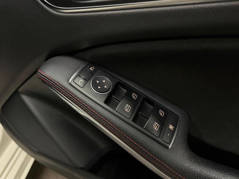 Mercedes-Benz A Class A200 AMG Line - U400059497