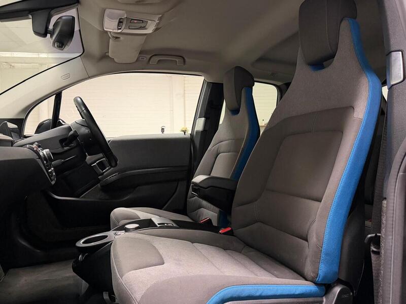 BMW i3  - U400059498