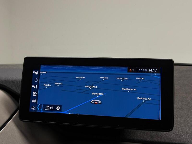 BMW i3  - U400059498