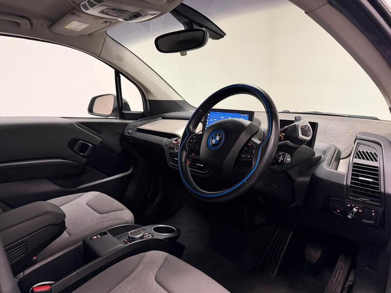 BMW i3  - U400059498