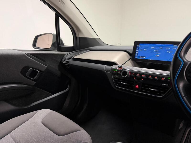 BMW i3  - U400059498