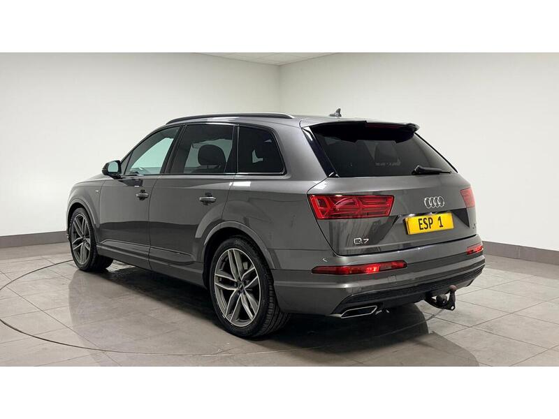 Audi Q7 TDI V6 Black Edition - U400059499