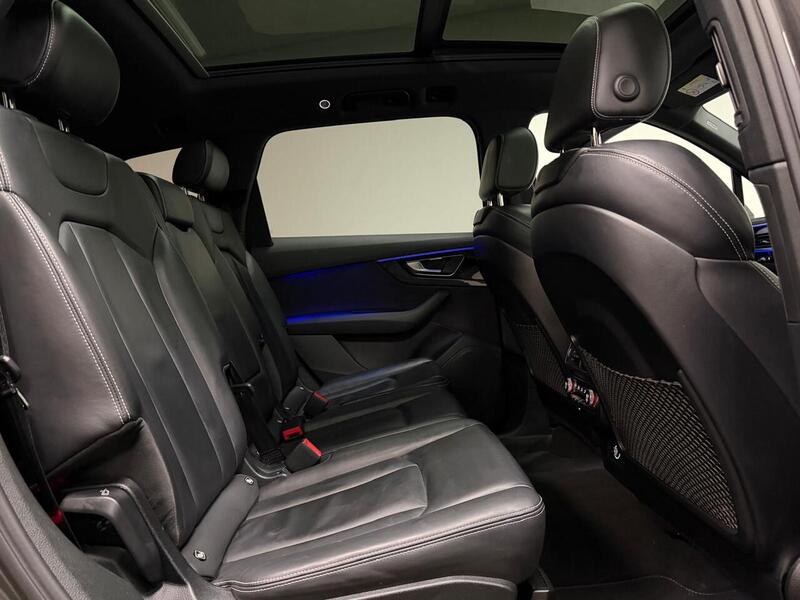 Audi Q7 TDI V6 Black Edition - U400059499