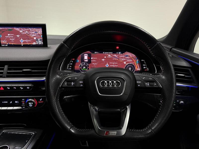 Audi Q7 TDI V6 Black Edition - U400059499