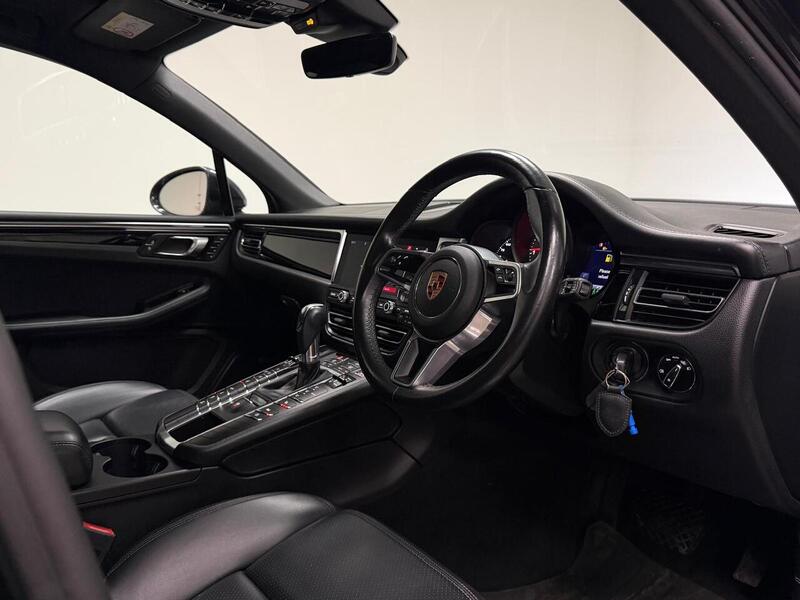 Porsche Macan T V6 S - U400059500