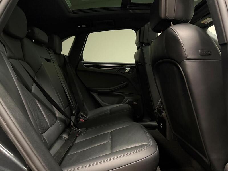 Porsche Macan T V6 S - U400059500