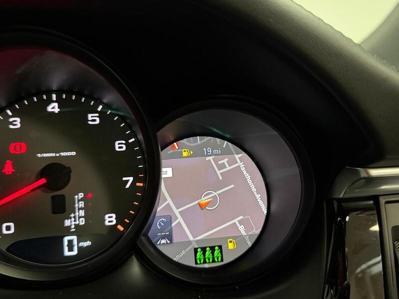 Porsche Macan T V6 S - U400059500