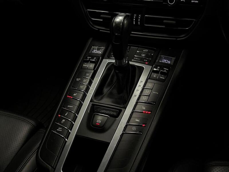 Porsche Macan T V6 S - U400059500
