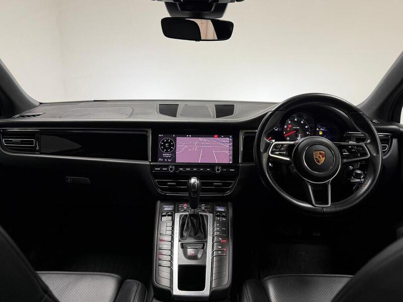 Porsche Macan T V6 S - U400059500