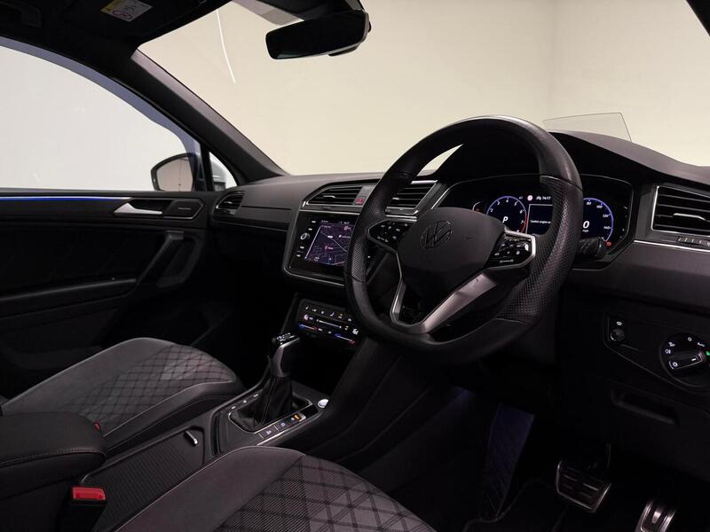 Volkswagen Tiguan TSI R-Line - U400059504