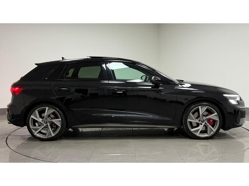 Audi S3 TFSI Black Edition - U400059518