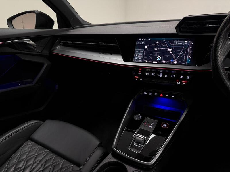 Audi S3 TFSI Black Edition - U400059518