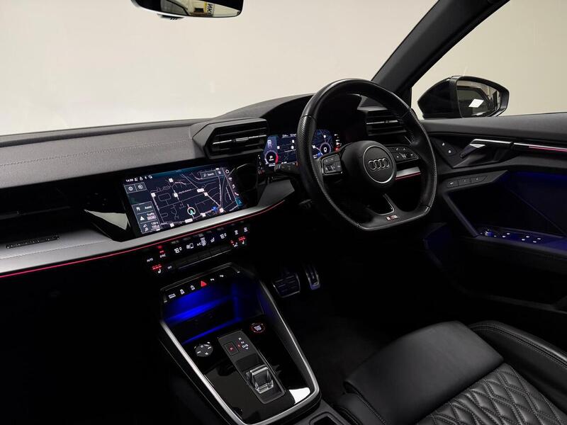 Audi S3 TFSI Black Edition - U400059518