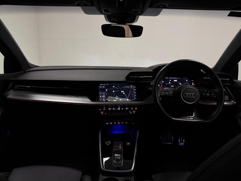 Audi S3 TFSI Black Edition - U400059518