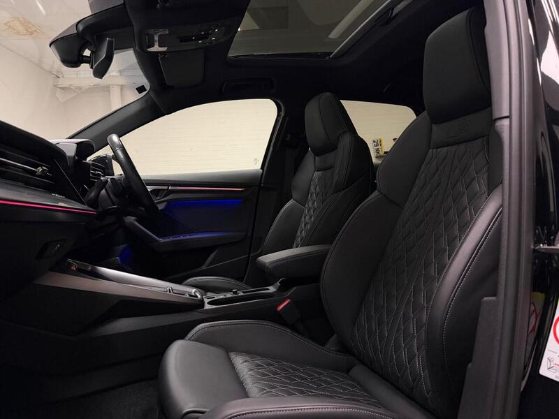 Audi S3 TFSI Black Edition - U400059518