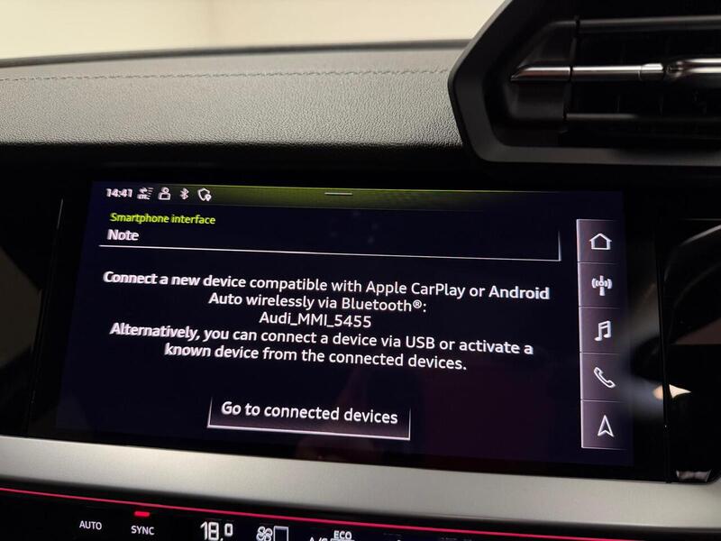 Audi S3 TFSI Black Edition - U400059518