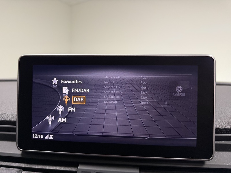 Audi Q5 TFSI Black Edition - U400059528