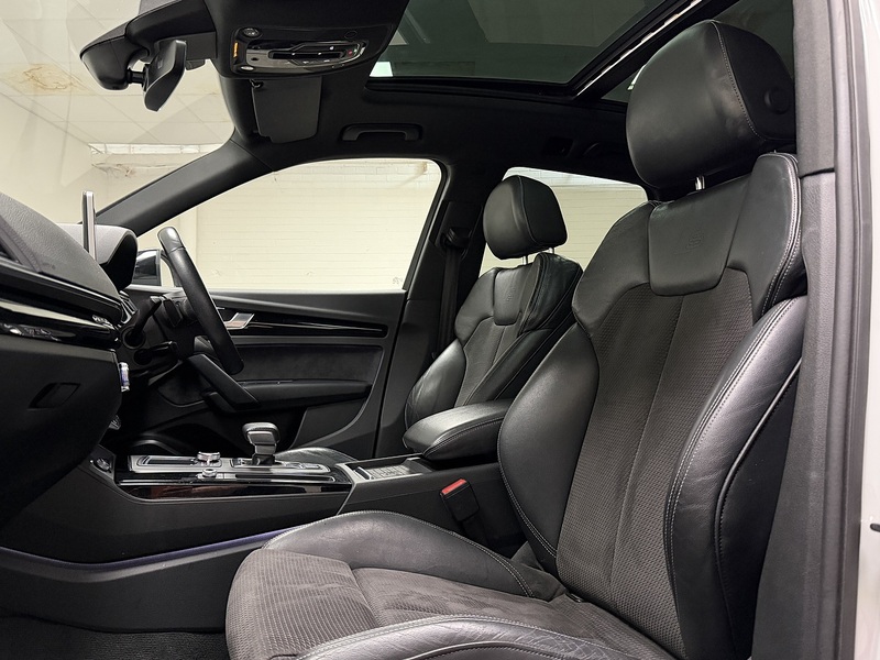 Audi Q5 TFSI Black Edition - U400059528