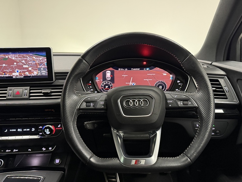 Audi Q5 TFSI Black Edition - U400059528