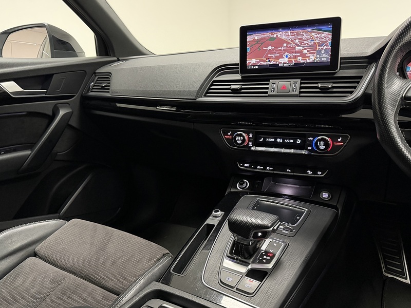 Audi Q5 TFSI Black Edition - U400059528