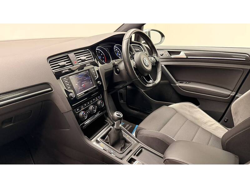 Volkswagen Golf TSI BlueMotion Tech R - U400059538
