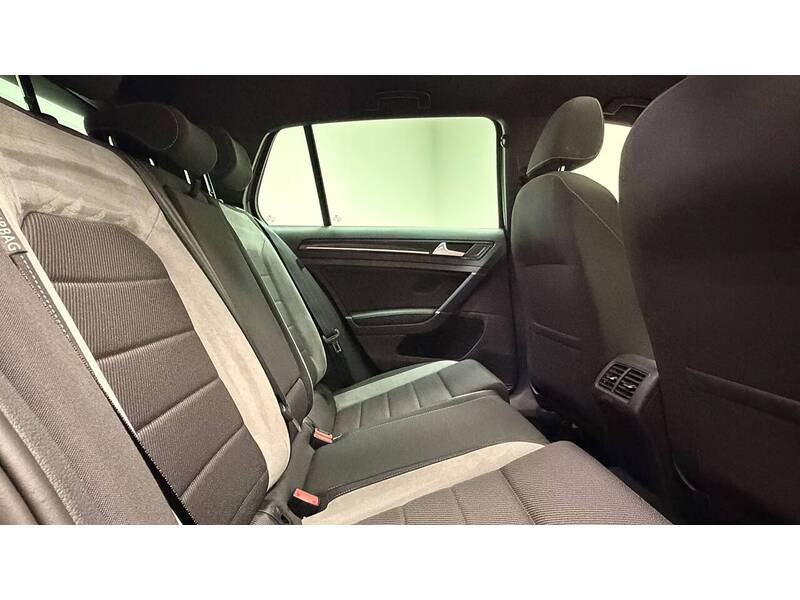 Volkswagen Golf TSI BlueMotion Tech R - U400059538