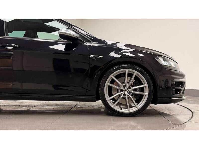 Volkswagen Golf TSI BlueMotion Tech R - U400059538