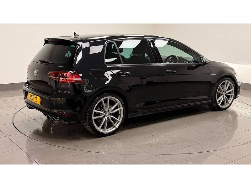 Volkswagen Golf TSI BlueMotion Tech R - U400059538