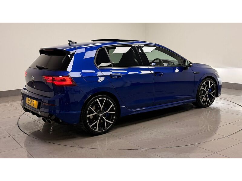 Volkswagen Golf TSI R - U400059540