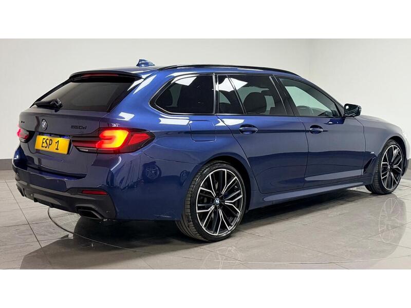 BMW 5 Series 530d MHT M Sport - U400059548
