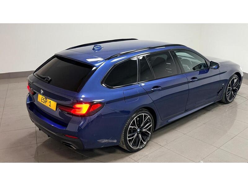 BMW 5 Series 530d MHT M Sport - U400059548