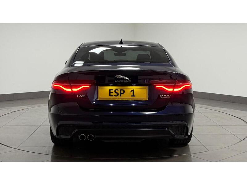 Jaguar XE D180 R-Dynamic SE - U400059549
