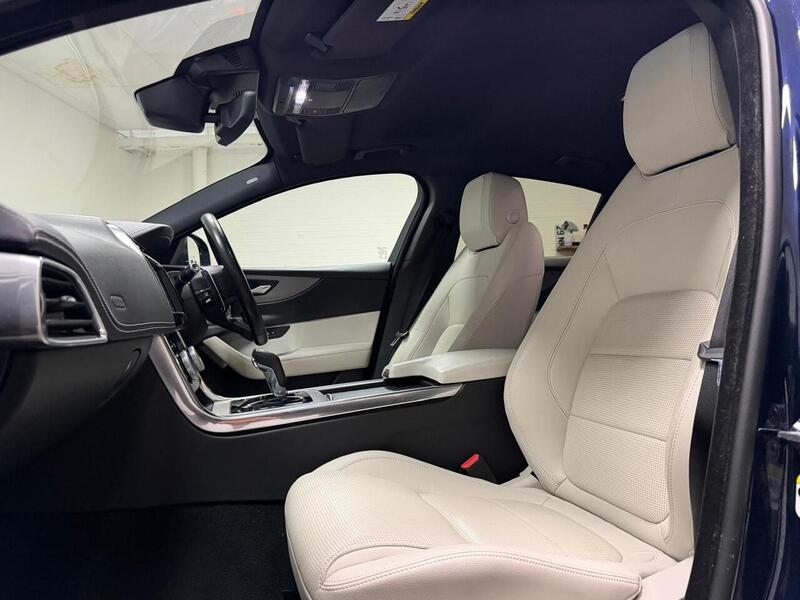 Jaguar XE D180 R-Dynamic SE - U400059549
