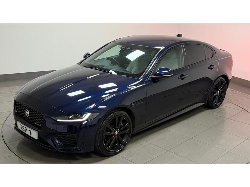 Jaguar XE D180 R-Dynamic SE - U400059549