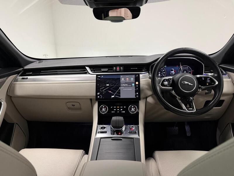 Jaguar F-PACE D200 MHEV R-Dynamic SE - U400059554