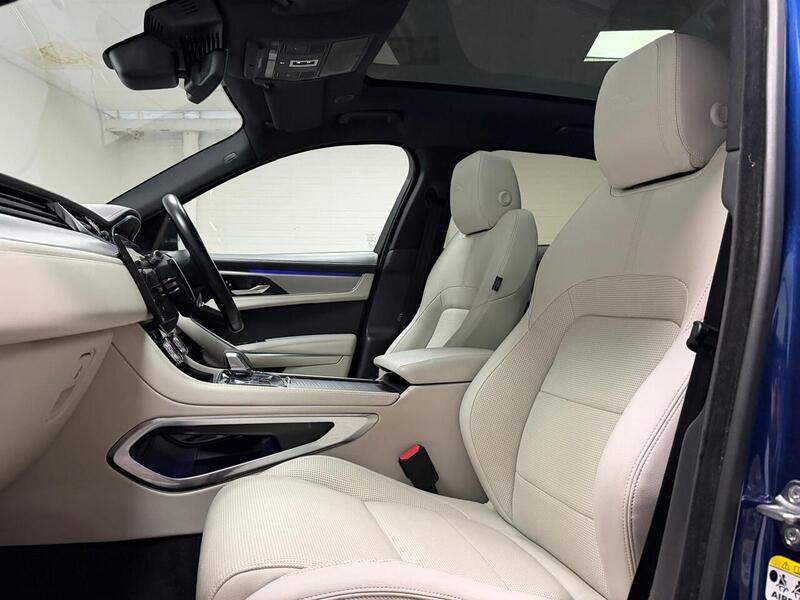 Jaguar F-PACE D200 MHEV R-Dynamic SE - U400059554