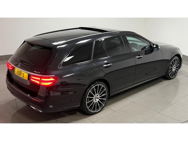 Mercedes-Benz E Class E400d AMG Line Night Edition - U400059565