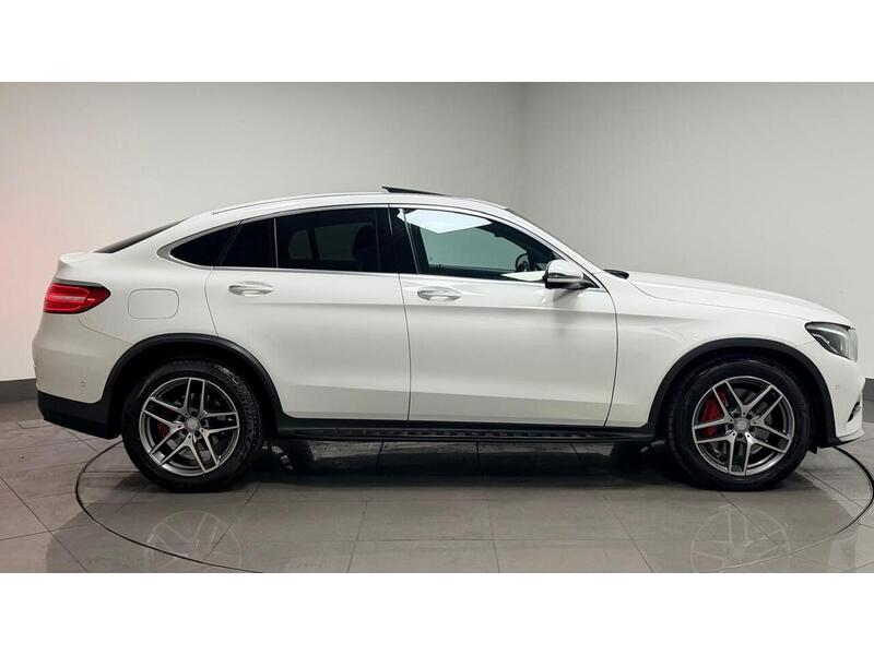Mercedes-Benz GLC GLC220d AMG Line - U400059571