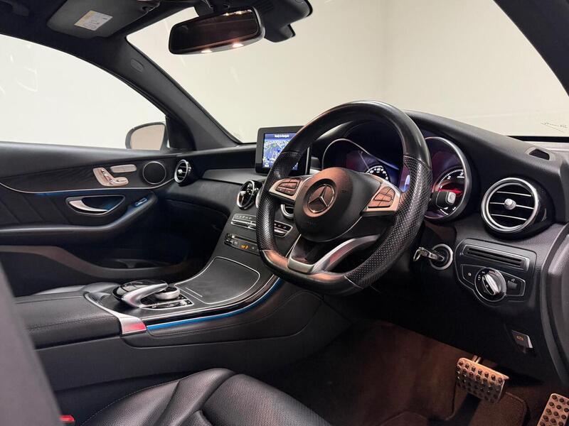 Mercedes-Benz GLC GLC220d AMG Line - U400059571