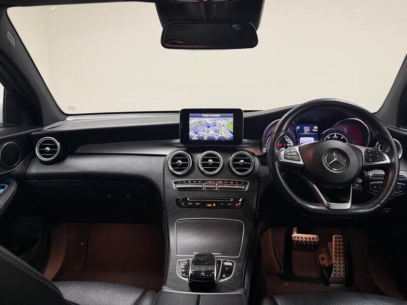 Mercedes-Benz GLC GLC220d AMG Line - U400059571