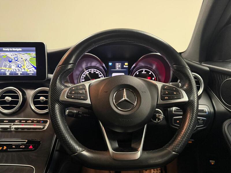 Mercedes-Benz GLC GLC220d AMG Line - U400059571
