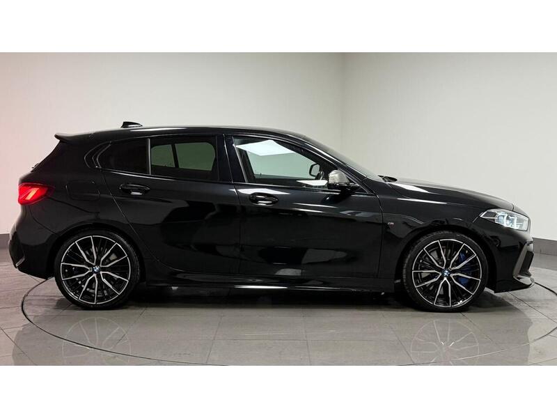 BMW 1 Series M135i - U400059575