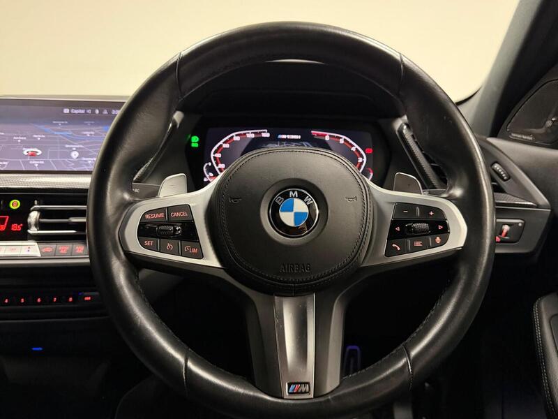 BMW 1 Series M135i - U400059575