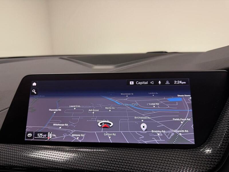 BMW 1 Series M135i - U400059575