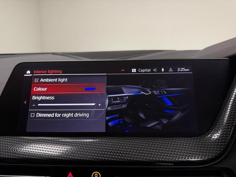 BMW 1 Series M135i - U400059575
