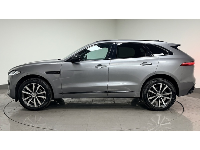 Jaguar F-PACE D200 MHEV R-Dynamic SE Black - U400059580